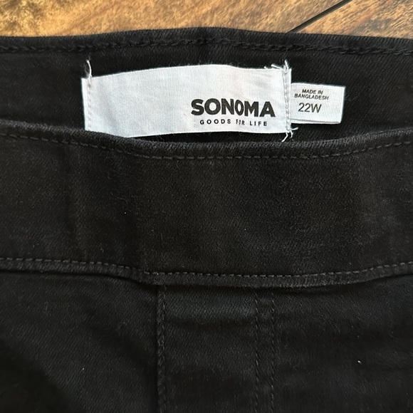 Brand New Women’s Sonoma by Kohl’s Black Jeggings in size 22W - Picture 4 of 5
